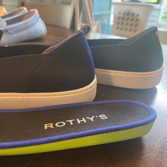 ROTHY’S Original Slip On Sneaker, Black, size 9 - Picture 3 of 7
